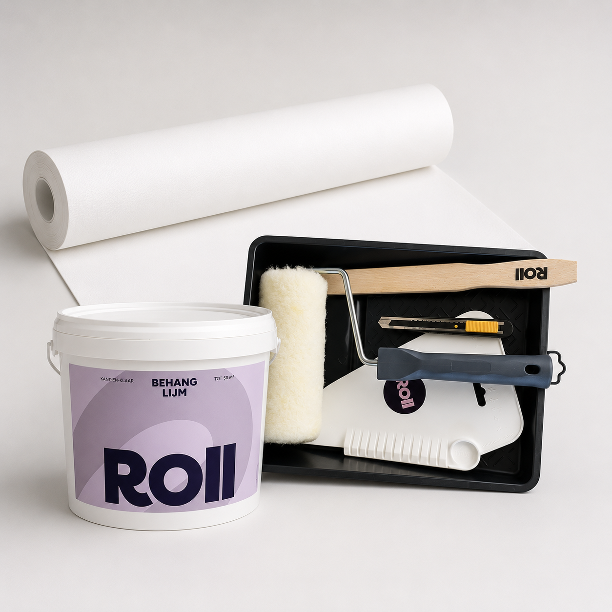 Renovlies totaalpakket van Roll met behanglijm, renovliesrol, verfbak, verfroller, behangschraper en stanleymes